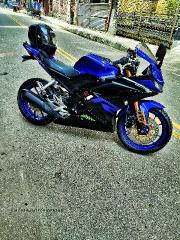 YAMAHA R15 V3